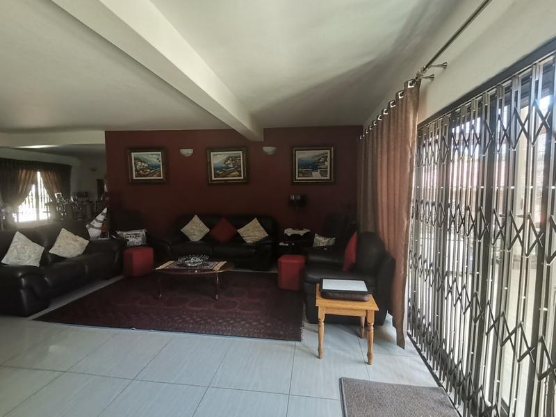 5 Bedroom Property for Sale in Parys Free State